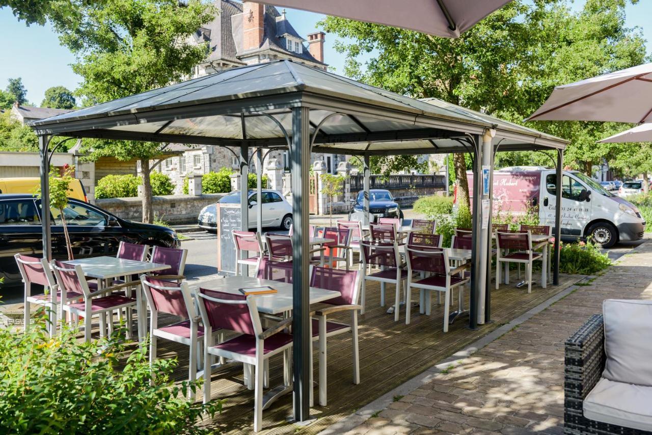 Hotel Le Saint Hubert Haybes Exterior foto